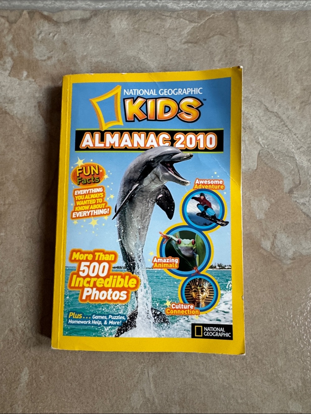 National Geographic Kids Almanac 2010 - 350 pages of fun facts & learning!